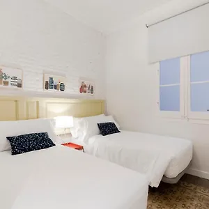 https://aspasios-gracia-apartments.topbarcelonahotels.com